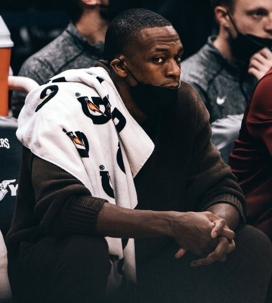 那不勒斯训练开放日,赛后单刀错失引欢呼,荷甲在即,年轻球员得到机会 那不勒斯训练开放日,赛后单刀错失引欢呼,荷甲在即,年轻球员得到机会