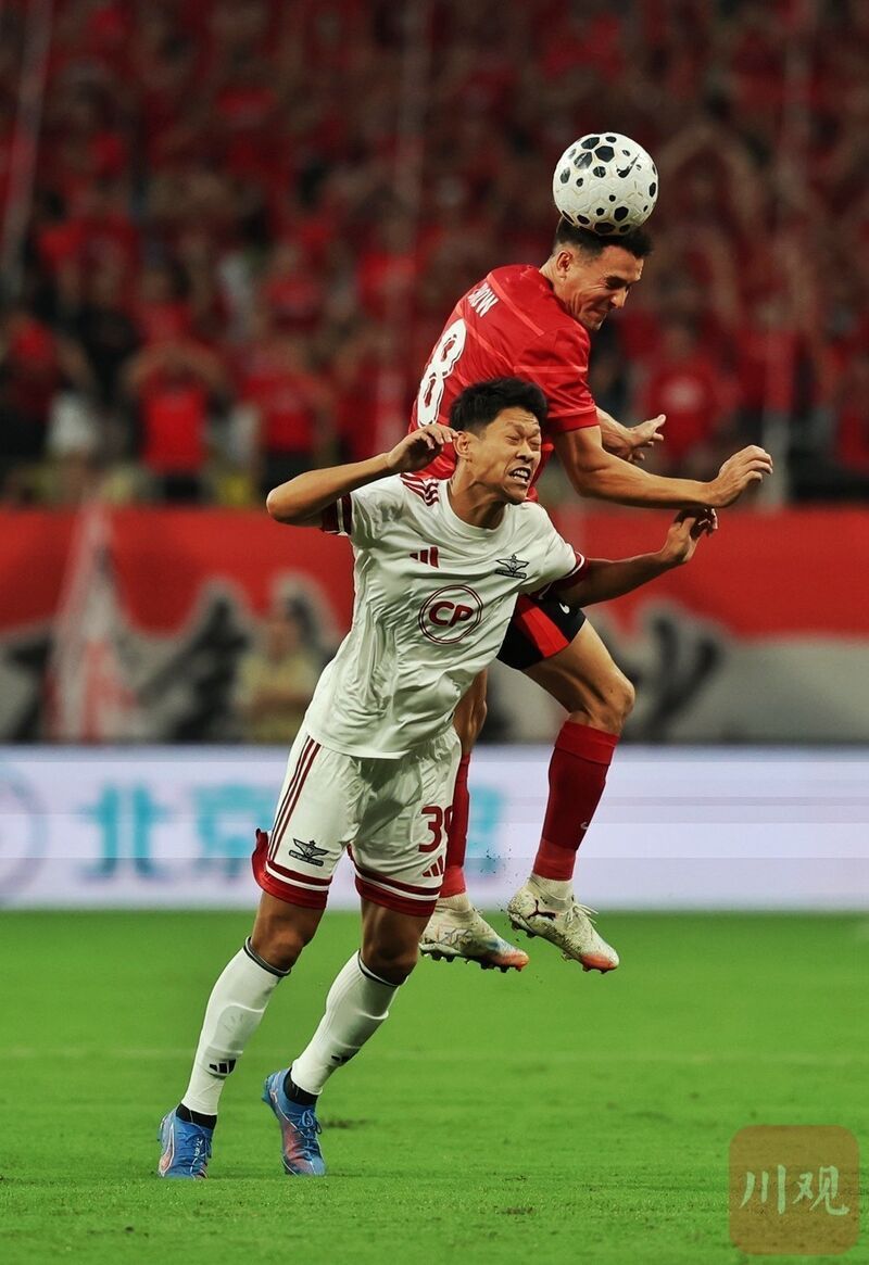 九游体育-包含赛后成都蓉城备战英超；篮板制胜细节曝光；压力陡增；年轻球员得到机会的词条