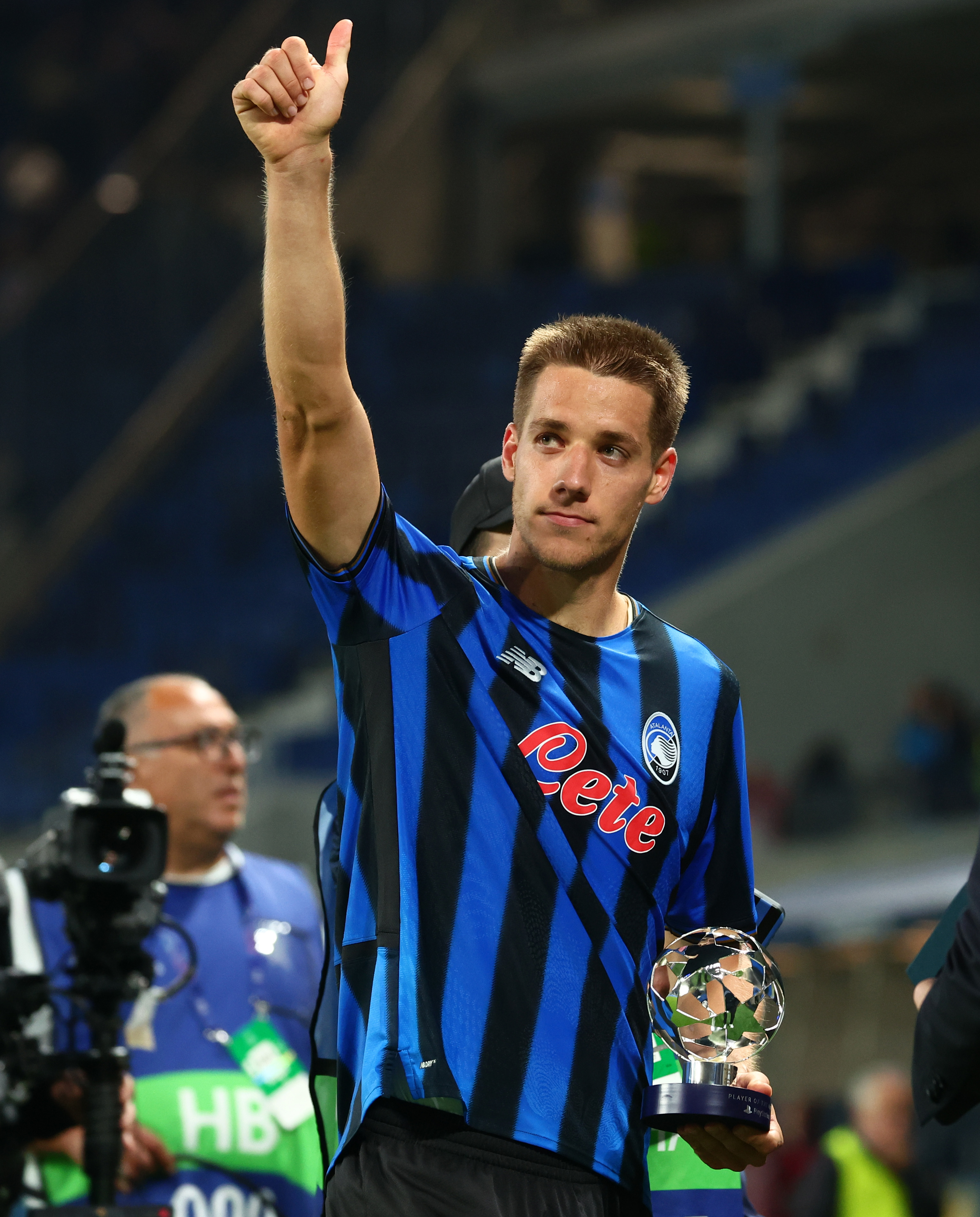 九游体育官网-关于国际比赛日亚特兰大战术微调——欧冠节点到来，质疑声仍在，阵容厚度经受考验的信息