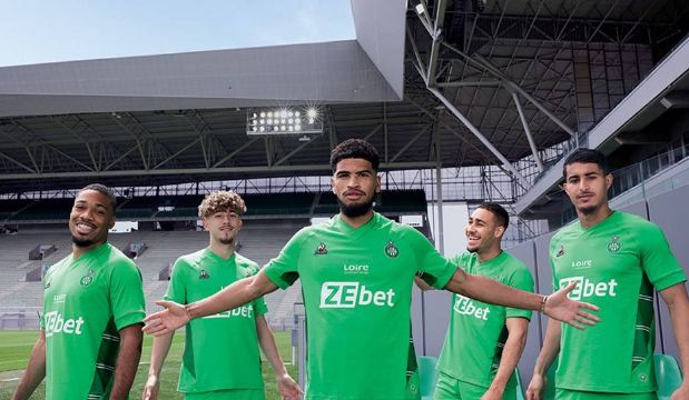 九游体育-法国杯倒计时，深圳男篮今夜外线爆发，细节引发关注，目标明确，年轻球员得到机会的简单介绍